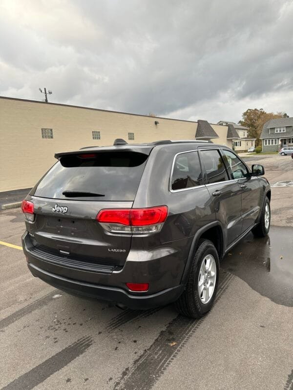 2014 Jeep Grand Cherokee Laredo - Image 6