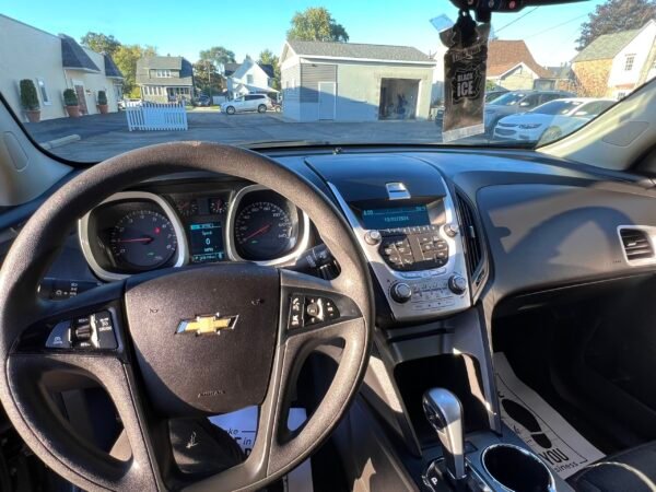 2013 Chevy Equinox LS (super clean) - Image 7