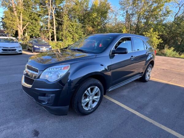 2013 Chevy Equinox LS (super clean) - Image 2