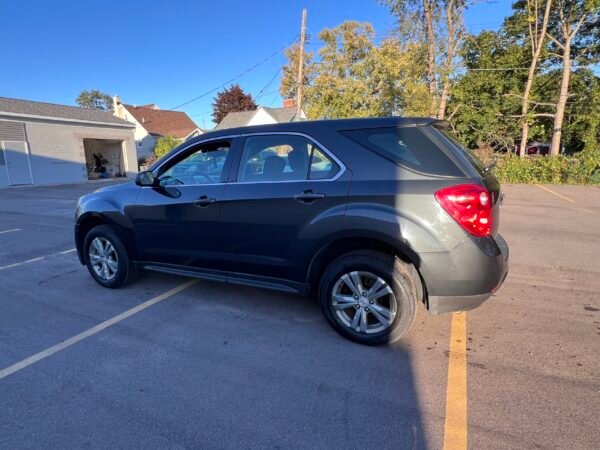 2013 Chevy Equinox LS (super clean) - Image 6