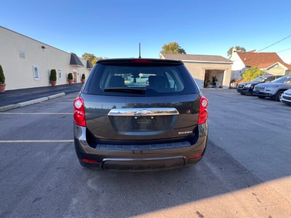 2013 Chevy Equinox LS (super clean) - Image 5