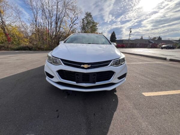 2018 Chevy Cruze LS - Image 6