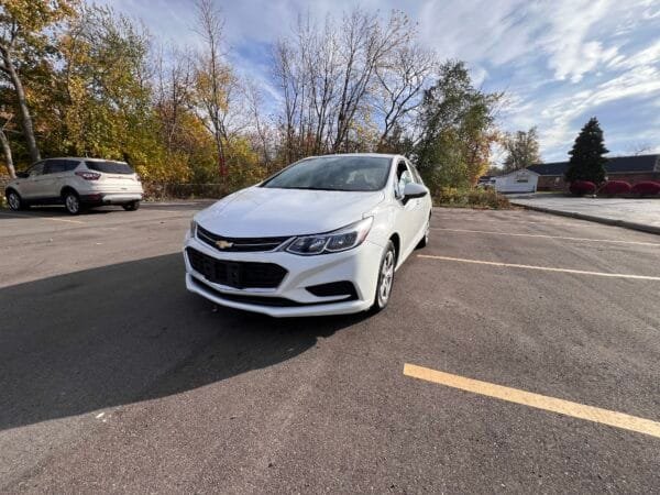 2018 Chevy Cruze LS - Image 7